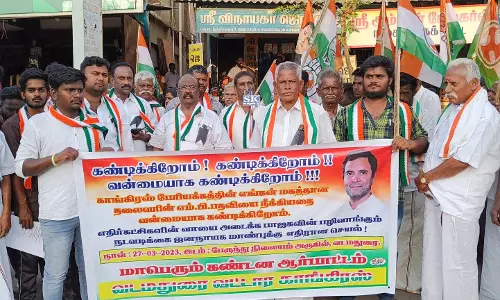 வடமதுரையில் காங்கிரசார் ஆர்ப்பாட்டம் வடமதுரையில் காங்கிரசார் ஆர்ப்பாட்டம்