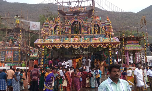 மெட்டாலா ஆஞ்சநேயர் கோவில் கும்பாபிஷேகம்-திரளான பக்தர்கள் சாமி தரிசனம் மெட்டாலா ஆஞ்சநேயர் கோவில் கும்பாபிஷேகம்-திரளான பக்தர்கள் சாமி தரிசனம்