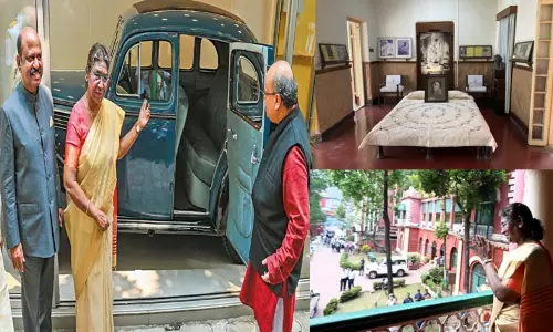 மேற்கு வங்காளத்தில் முர்மு நேதாஜி, தாகூர் இல்லங்களை பார்வையிட்ட ஜனாதிபதி திரவுபதி