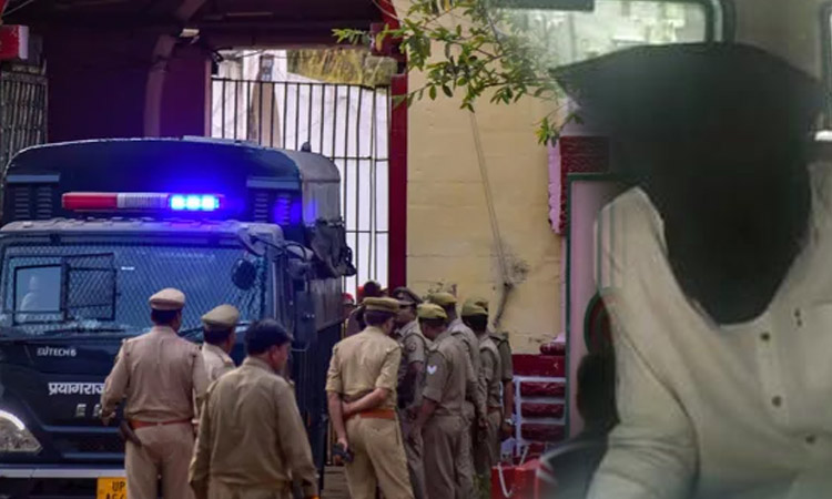 போலி ஆவணங்கள் தயாரித்து ரூ. 2 கோடிக்கு போலீசிடமே நிலத்தை விற்ற பாஜக நிர்வாகி...!