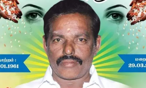 வெப்படை அருகே லாரி மோதி விசைத்தறி மேஸ்திரி சாவு-டிரைவர் மீது வழக்கு