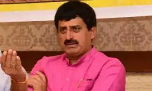 அரசியல் ஒலி பெருக்கி அரசியல் ஒலி பெருக்கி