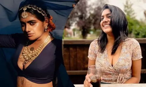 என் விரல்கள் தொடைகள் வழியாக பயணிக்கின்றன....! நிமிஷா சஜயனின் சர்ச்சைக்குரிய இன்ஸ்டாகிராம் கவிதை....? என் விரல்கள் தொடைகள் வழியாக பயணிக்கின்றன....! நிமிஷா சஜயனின் சர்ச்சைக்குரிய இன்ஸ்டாகிராம் கவிதை....?