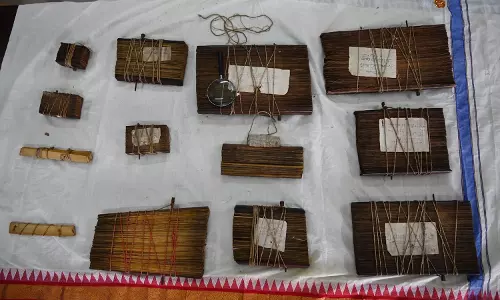 தூத்துக்குடி சங்கர ராமேசுவரர் கோவிலில்13 ஓலைச்சுவடிகள் கண்டுபிடிப்பு தூத்துக்குடி சங்கர ராமேசுவரர் கோவிலில்13 ஓலைச்சுவடிகள் கண்டுபிடிப்பு