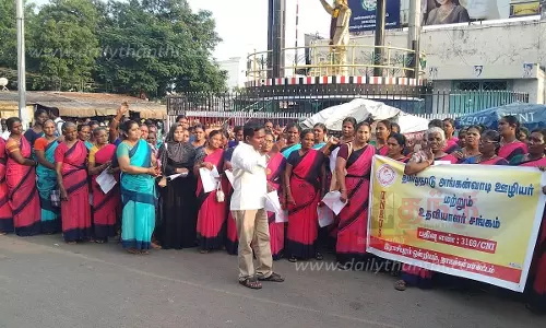 அங்கன்வாடி ஊழியர்கள் ஆர்ப்பாட்டம்