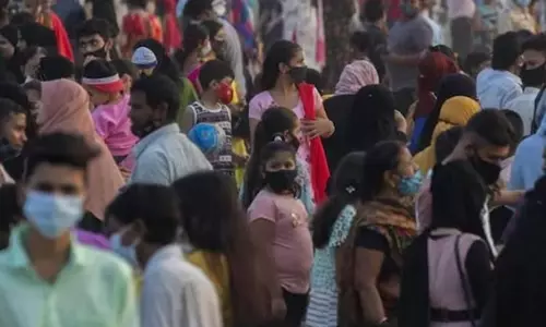 தினசரி கொரோனா பாதிப்பு 3 ஆயிரத்தைக் கடந்தது - மீண்டும் வேகம் எடுக்கக்காரணம் என்ன?