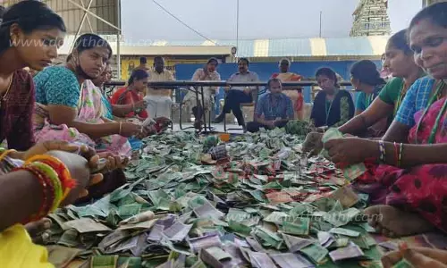 உண்டியல்கள் மூலம் ரூ.19 லட்சத்து 62 ஆயிரம் வருமானம்