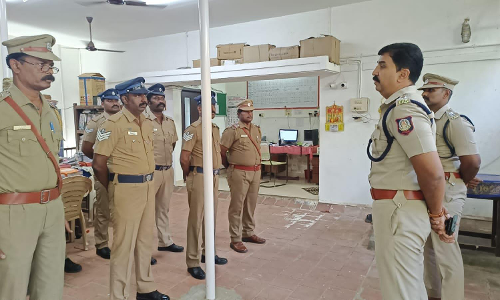 தூத்துக்குடி நகர துணை போலீஸ் சூப்பிரண்டு அலுவலகத்தில் போலீஸ் சூப்பிரண்டு ஆய்வு