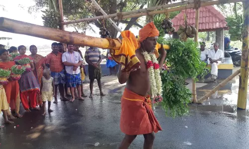 வடுகபாளையம் கண்ணனூர் மாரியம்மன் கோவிலில் மஞ்சள் நீராடல் விழா