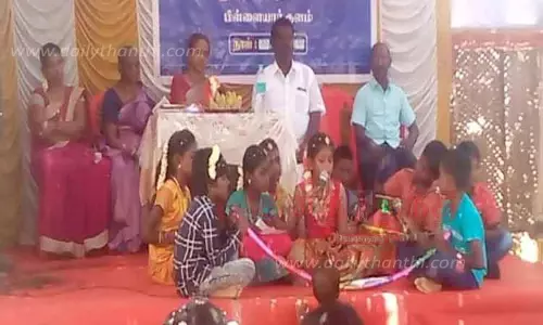 பள்ளிக்கூடத்தில் மாணவர் சேர்க்கை