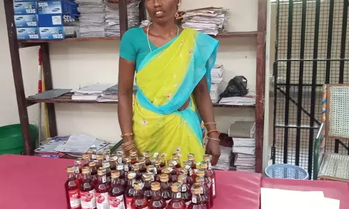 கம்பைநல்லூர் அருகே மதுபாட்டில்கள் விற்ற பெண் கைது