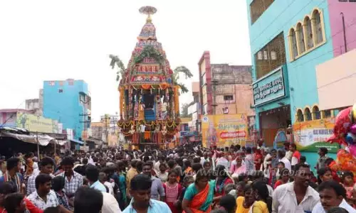 ஏகாம்பரநாதர் கோவில் தேரோட்டம்