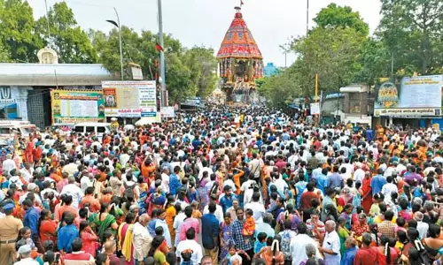 காஞ்சீபுரம் ஏகாம்பரநாதர் கோவில் தேரோட்டம்