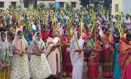 குருத்தோலை ஞாயிறு பவனி