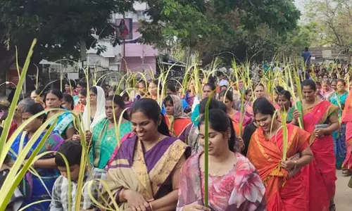 தேவாலயங்களில் குருத்தோலை ஞாயிறு கடைபிடிப்பு