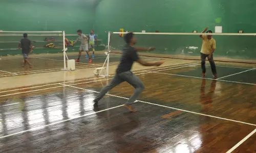 மாநில அளவிலான இறகுப்பந்து போட்டி