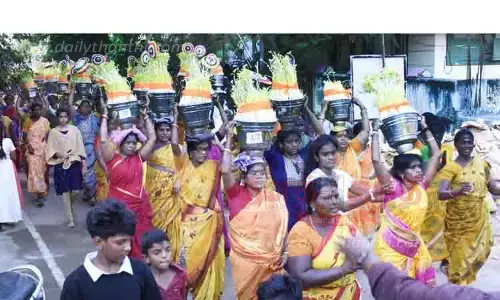 முளைப்பாரி ஊர்வலம் முளைப்பாரி ஊர்வலம்