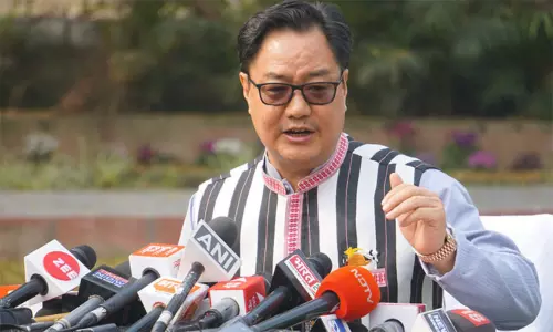 மேல்முறையீட்டிற்காக ராகுல்காந்தி செல்வது தேவையில்லாத நாடகம் - மத்திய மந்திரி கிரண் ரீஜிஜூ மேல்முறையீட்டிற்காக ராகுல்காந்தி செல்வது தேவையில்லாத நாடகம் - மத்திய மந்திரி கிரண் ரீஜிஜூ