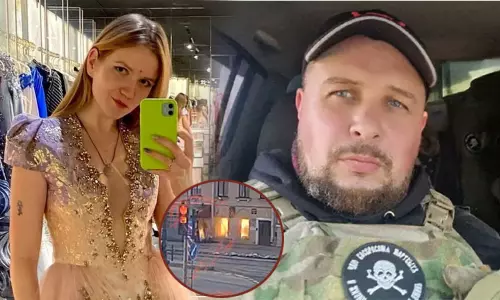 பெண் கொண்டுவந்த பரிசுப்பொருளில் வெடிகுண்டு: போர் ஆதரவு சமூகவலைதள பிரபலம் உயிரிழப்பு