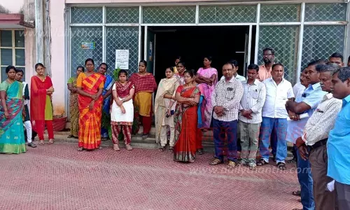 வேளாண்மை துறை அமைச்சு பணியாளர்கள் ஆர்ப்பாட்டம்