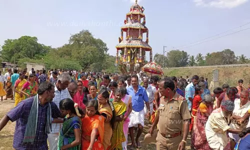 காளியம்மன் கோவில் பங்குனி உத்திர தேரோட்டம் காளியம்மன் கோவில் பங்குனி உத்திர தேரோட்டம்