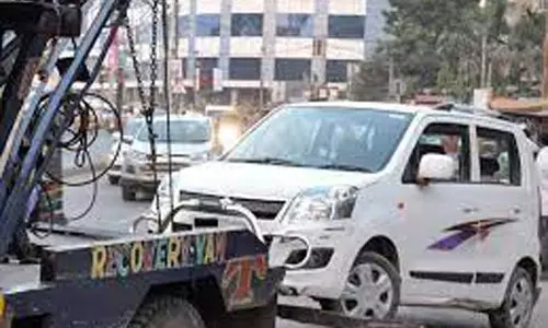 அரூரில் கடந்த மாதம் உரிய ஆவணம் இன்றி இயங்கிய 21 வாகனங்கள் பறிமுதல் அரூரில் கடந்த மாதம் உரிய ஆவணம் இன்றி இயங்கிய 21 வாகனங்கள் பறிமுதல்