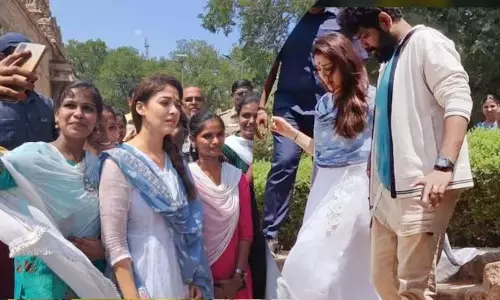 விடாத செல்பி போனை உடைச்சிடுவேன்...! கோபத்தின் உச்சியில் நயன்தாரா...!