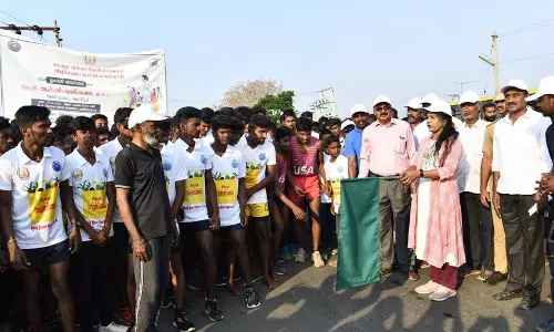 விழிப்புணர்வு மினி மாரத்தான் ஓட்டம்