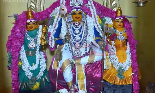 கோவில்களில் சிறப்பு பூஜை கோவில்களில் சிறப்பு பூஜை