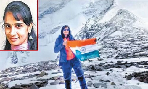எவரெஸ்ட் சிகரம் ஏறும் பயணத்தை தொடங்கிய முதல் தமிழ்ப்பெண்