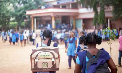 தமிழகத்தில் ஏப்ரல் 28-க்குள் பள்ளி தேர்வுகளை முடிக்க உத்தரவு..! தமிழகத்தில் ஏப்ரல் 28-க்குள் பள்ளி தேர்வுகளை முடிக்க உத்தரவு..!