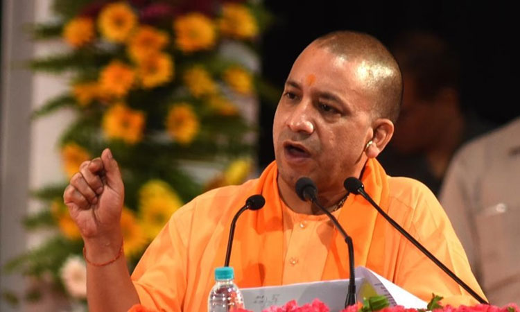 தினசரி 2 வேளை உணவுக்கு மக்கள் போராடுகின்றனர்; பாகிஸ்தானை குறிப்பிட்ட முதல்-மந்திரி ஆதித்யநாத்