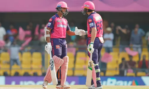 பட்லர்-ஜெய்ஸ்வால் அரைசதம்: டெல்லிக்கு 200 ரன்கள் இலக்கு நிர்ணயித்த ராஜஸ்தான்...!