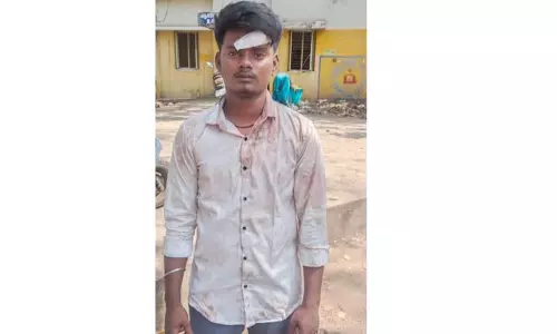 தனியார் நிதி நிறுவன ஊழியரை தாக்கி செல்போன், பணம் பறிப்பு