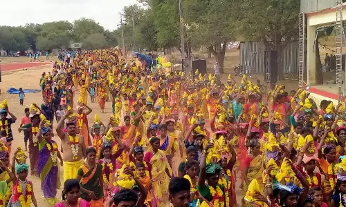 பால்குடம் ஊர்வலம்