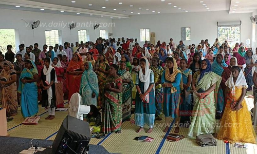 கிறிஸ்தவ ஆலயங்களில் சிறப்பு பிரார்த்தனை