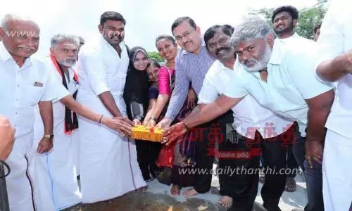 பட்டா ஊருணியை மேம்படுத்தும் பணி பட்டா ஊருணியை மேம்படுத்தும் பணி