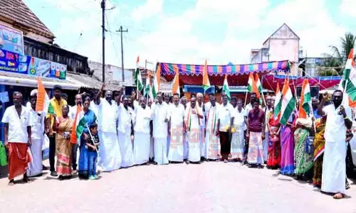 காங்கிரஸ் கட்சியினர் ஆர்ப்பாட்டம்