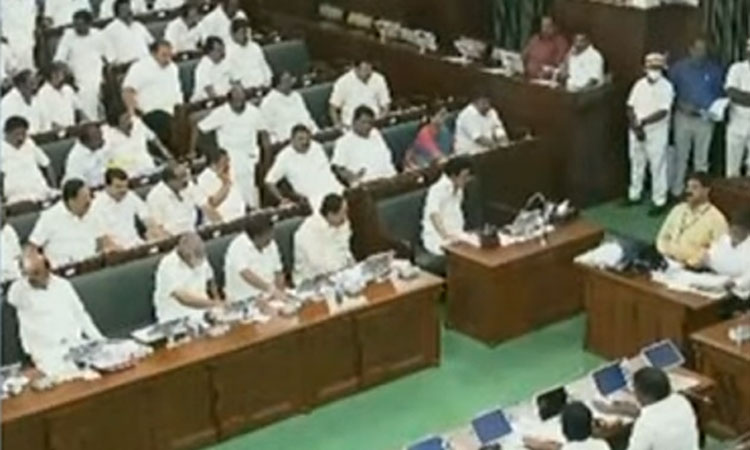 கவர்னர் ஆர்.என்.ரவிக்கு எதிராக சட்டசபையில் அரசினர் தனித் தீர்மானம் நிறைவேற்றம்..!