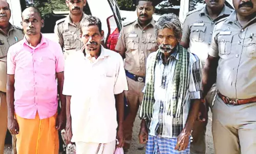 விவசாயி கொலை வழக்கில் தந்தை-மகன் உள்பட 3 பேருக்கு ஆயுள் தண்டனை விவசாயி கொலை வழக்கில் தந்தை-மகன் உள்பட 3 பேருக்கு ஆயுள் தண்டனை