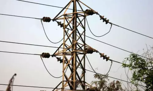 கேபிள் ஒயர்கள், இன்டர்நெட் இணைப்புகளை    ஒழுங்குபடுத்த நடவடிக்கை