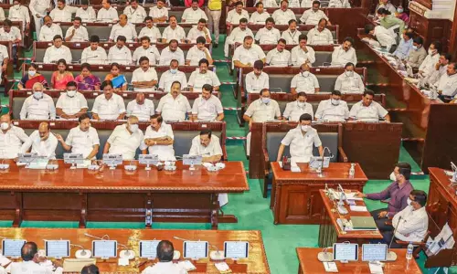 சென்னை சூப்பர் கிங்ஸ் அணியை தடை செய்ய வேண்டும்...!  சட்டசபையில் பா.ம.க எம்.எல்.ஏ கோரிக்கை- என்ன காரணம்...?