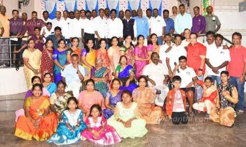 முன்னாள் மாணவர்கள் சந்திப்பு முன்னாள் மாணவர்கள் சந்திப்பு