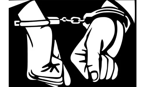 லாட்டரி சீட்டு விற்றவர் கைது