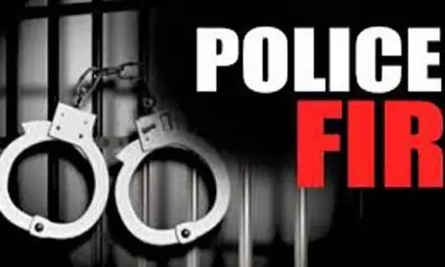 பெண்ணை கத்தியால் குத்திய கள்ளக்காதலன்