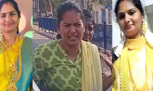 புதுக்கோட்டை அருகே வழிப்பறி புகாரில் பெண் இன்ஸ்பெக்டர் பணி நீக்கம் புதுக்கோட்டை அருகே வழிப்பறி புகாரில் பெண் இன்ஸ்பெக்டர் பணி நீக்கம்