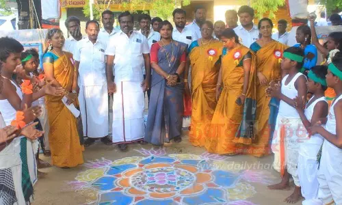 பள்ளிக்கூட ஆண்டு விழா