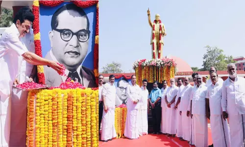 133-வது பிறந்தநாள்: அம்பேத்கர் உருவப்படத்திற்கு முதல்-அமைச்சர் மு.க.ஸ்டாலின் மலர்தூவி மரியாதை..! 133-வது பிறந்தநாள்: அம்பேத்கர் உருவப்படத்திற்கு முதல்-அமைச்சர் மு.க.ஸ்டாலின் மலர்தூவி மரியாதை..!