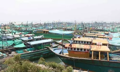 தூத்துக்குடியில் மீன்பிடி தடைகாலம் தொடங்கியது