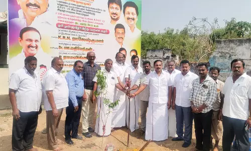 மோகனூர் ஒன்றியத்தில் ரூ.2¾ கோடியில் சாலை பணிக்கு பூமிபூஜை-ராமலிங்கம் எம்.எல்.ஏ. தொடங்கி வைத்தார்